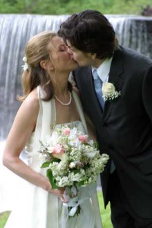 Southern Vermont Wedding Venue - Bride and Groom Kissing